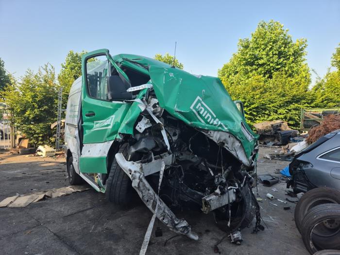Mercedes Sprinter 3 317 CDI 2.0 D RWD