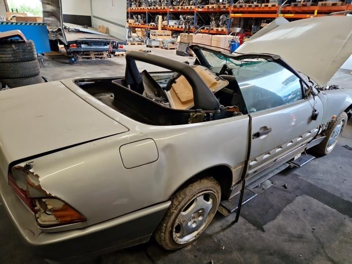 Mercedes 280SL-500SLC V1336