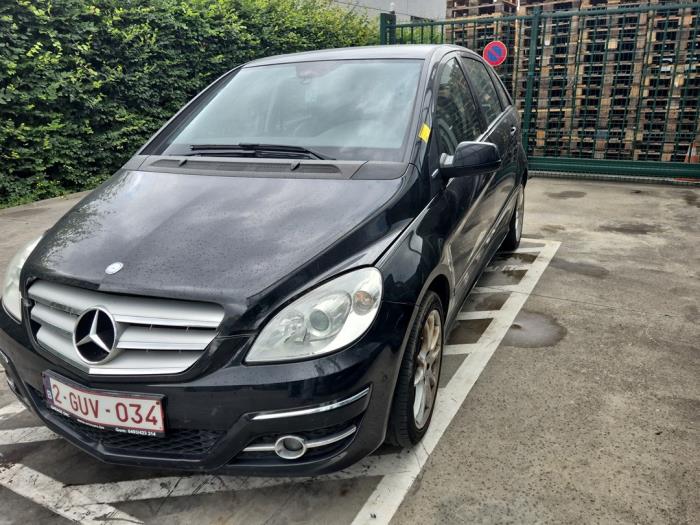 Mercedes B-Klasse V1346