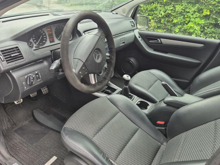 Mercedes B-Klasse V1346