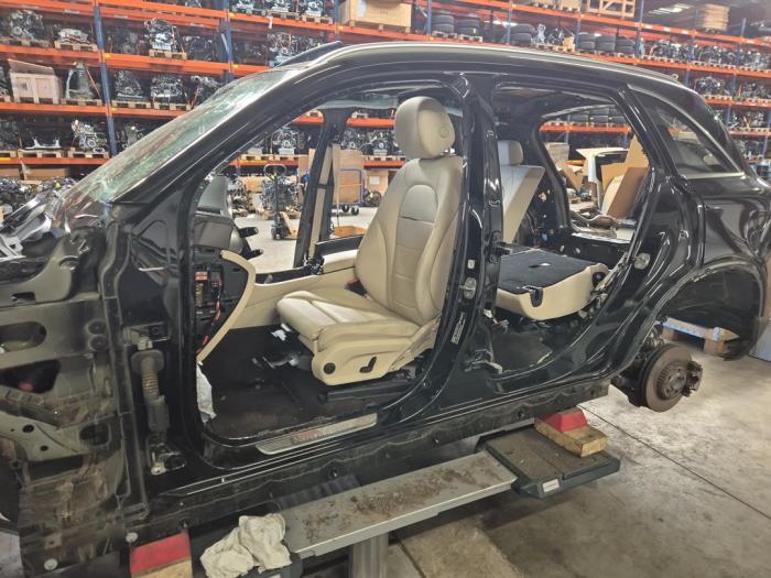 Mercedes GLC-Klasse V1389
