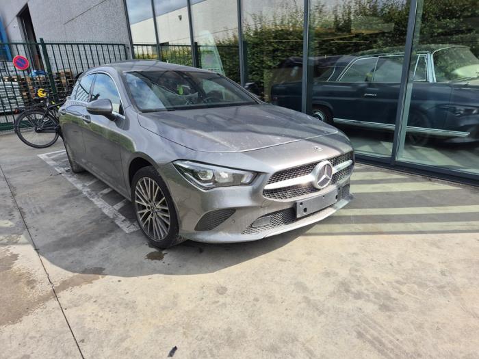 Mercedes CLA Shooting Brake 1.3 CLA-180 Turbo 16V Sloopvoertuig (2022)