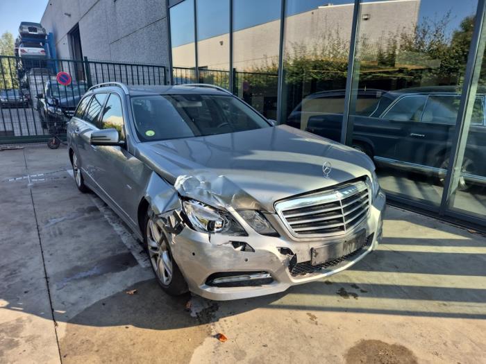 Mercedes E Estate E-200 CDI 16V BlueEfficiency,BlueTEC Sloopvoertuig (2012, Zilver)