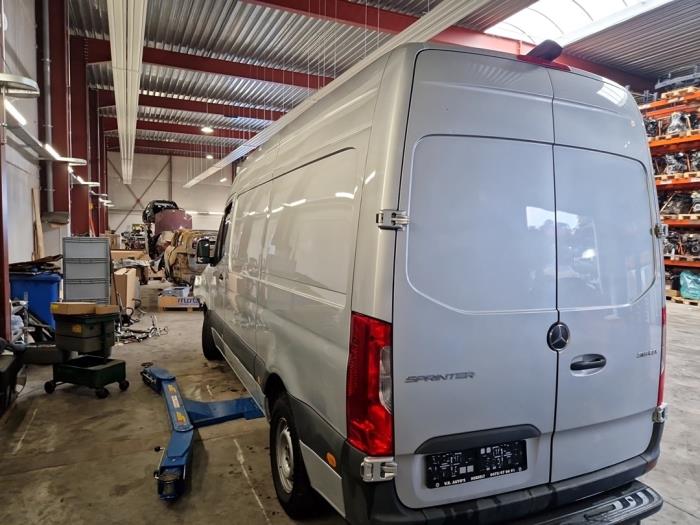 Mercedes Sprinter 3,5t 314 CDI 2.1 D RWD Sloopvoertuig (2021, Zilver)