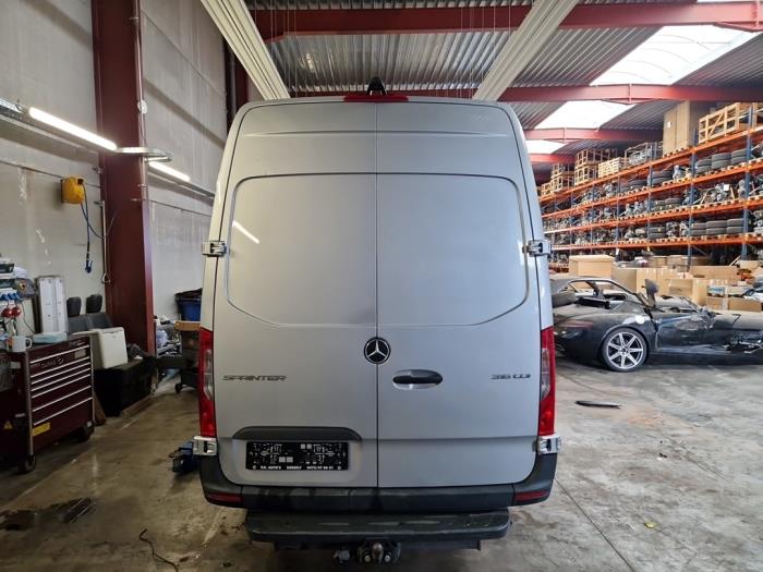 Mercedes Sprinter 3,5t 314 CDI 2.1 D RWD Sloopvoertuig (2021, Zilver)