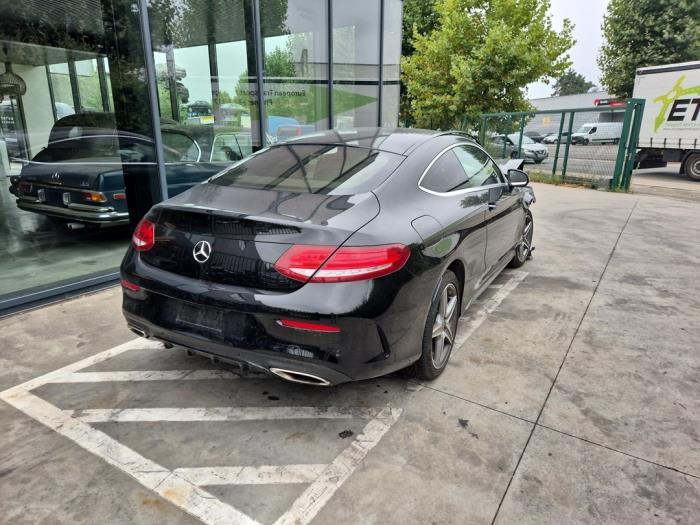 Mercedes C C-180 1.6 16V Sloopvoertuig (2017, Zwart)