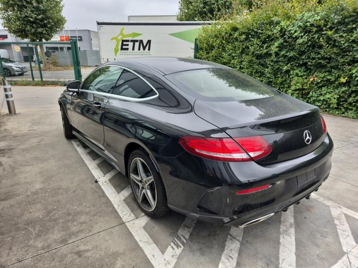 Mercedes C C-180 1.6 16V Sloopvoertuig (2017, Zwart)