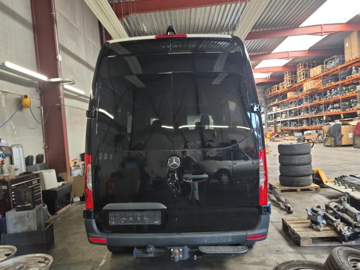 Mercedes Sprinter V1418