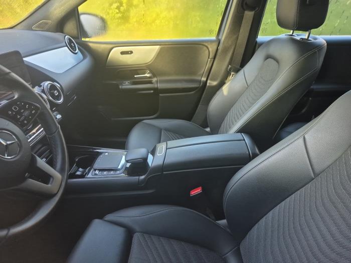 Mercedes B-Klasse V1431