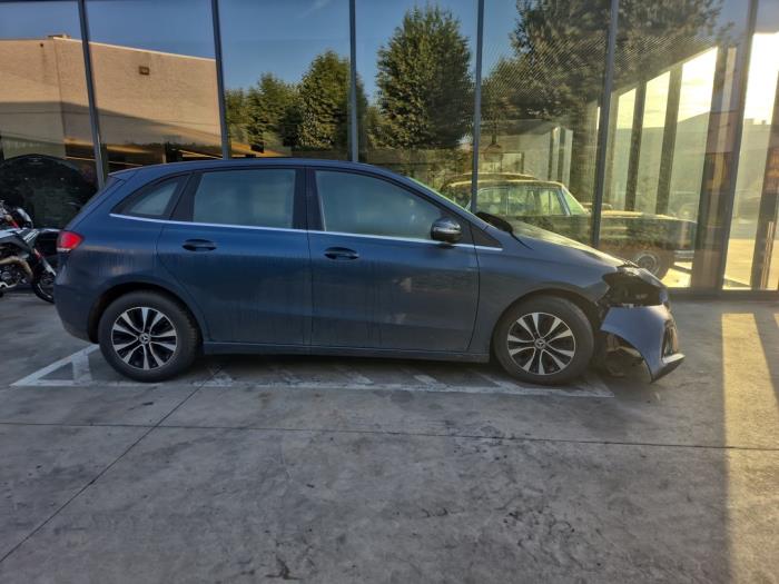 Mercedes B-Klasse V1431