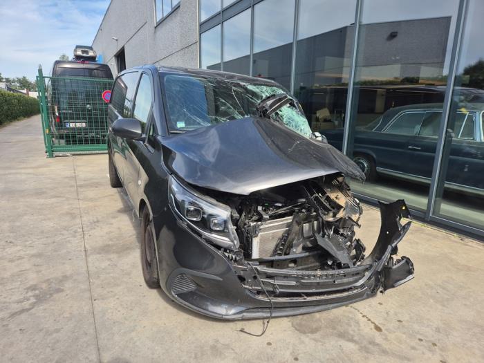 Mercedes Vito V1432