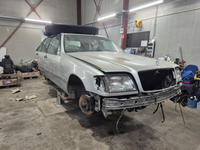 Mercedes S-Klasse V1439