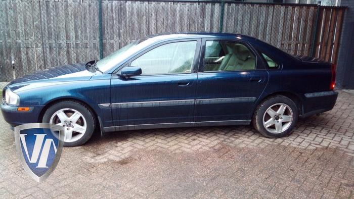 Volvo S80 2.4 20V 140 Sloopvoertuig (2002, Blauw)