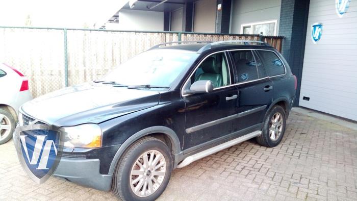 Volvo XC90 I 2.4 D5 20V Sloopvoertuig (2005, Metallic, Zwart)