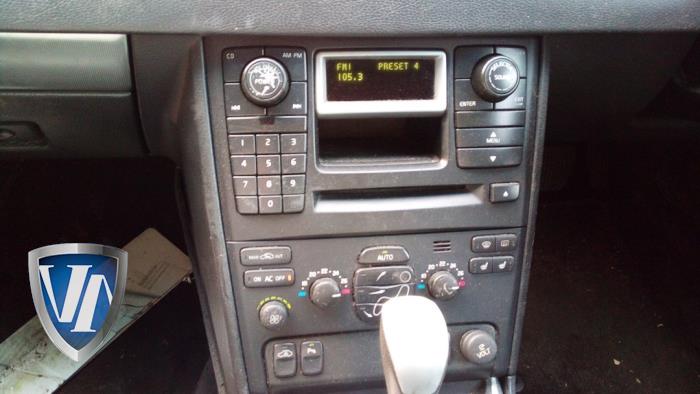 Volvo XC90 I 2.4 D5 20V Sloopvoertuig (2005, Metallic, Zwart)