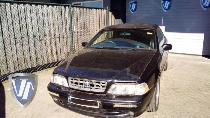 Volvo C70 2.0 T 20V Sloopvoertuig (2003, Zwart)