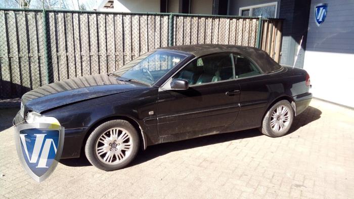 Volvo C70 2.0 T 20V Sloopvoertuig (2003, Zwart)