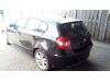BMW 1 serie 120i 16V Sloopvoertuig (2005, Metallic, Zwart)