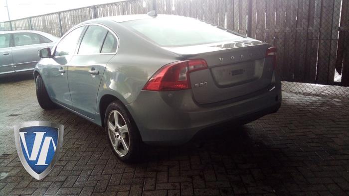 Volvo S60 II 1.6 T3 16V Sloopvoertuig (2011, Blauw)