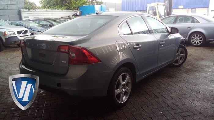 Volvo S60 II 1.6 T3 16V Sloopvoertuig (2011, Blauw)