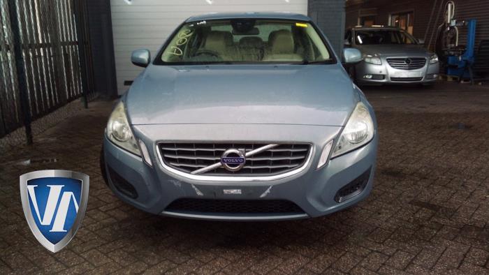 Volvo S60 II 1.6 T3 16V Sloopvoertuig (2011, Blauw)