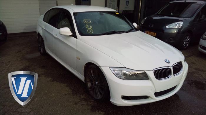BMW 3 serie 318i 16V Sloopvoertuig (2010, Wit)
