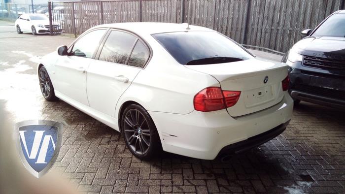 BMW 3 serie 318i 16V Sloopvoertuig (2010, Wit)