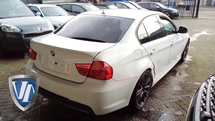 BMW 3 serie 318i 16V Sloopvoertuig (2010, Wit)