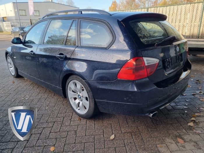 BMW 3 serie Touring 320i 16V Sloopvoertuig (2007, Blauw)