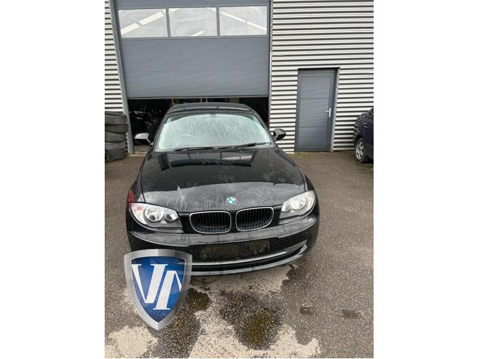 BMW 1 serie 116i 2.0 16V Sloopvoertuig (2011, Zwart)