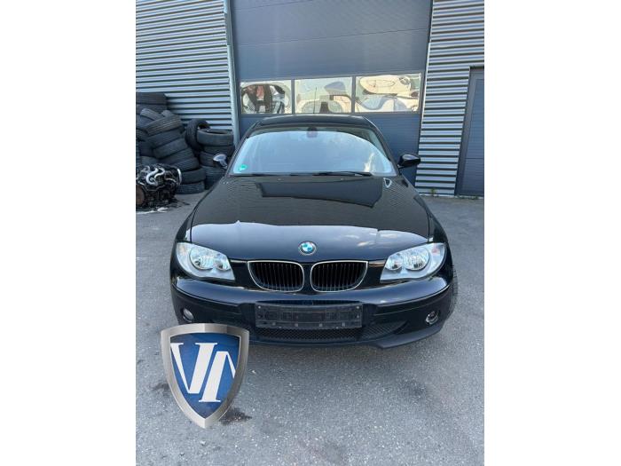 BMW 1 serie 116i 1.6 16V Sloopvoertuig (2006, Zwart)
