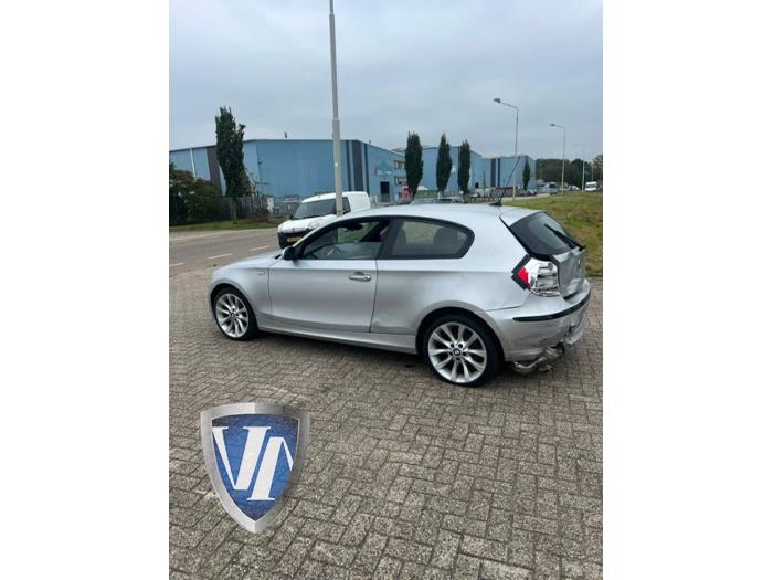 BMW 1 serie 116i 1.6 16V Sloopvoertuig (2008, Titanium, Metallic, Zilvergrijs)