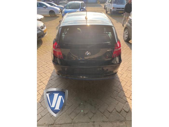 BMW 1 serie 118i 16V Sloopvoertuig (2009, Zwart)