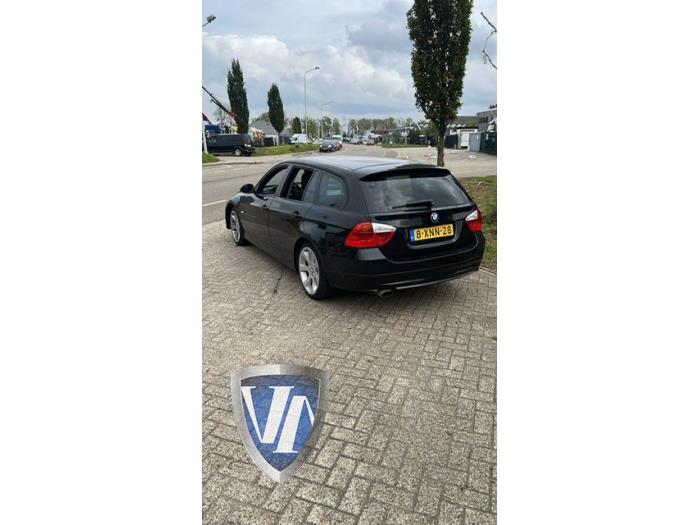 BMW 3 serie Touring 318i 16V Sloopvoertuig (2008, Zwart)
