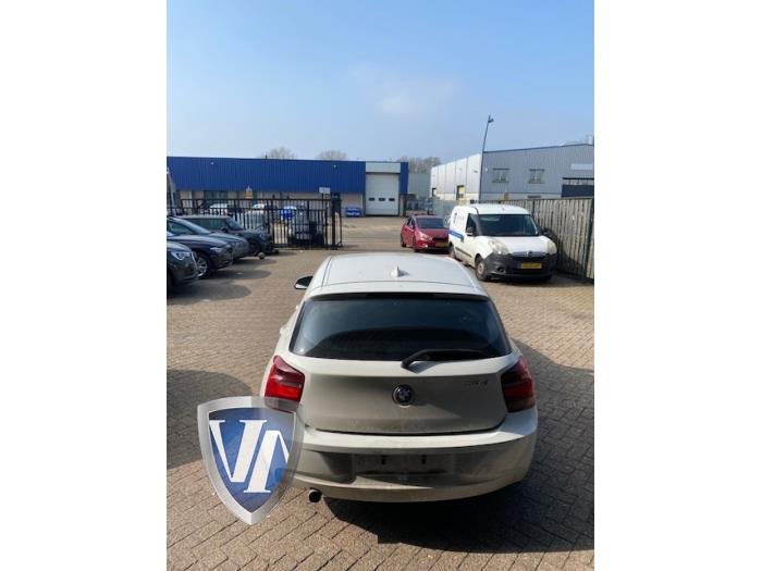 BMW 1 serie 118i 16V Sloopvoertuig (2009, Wit)