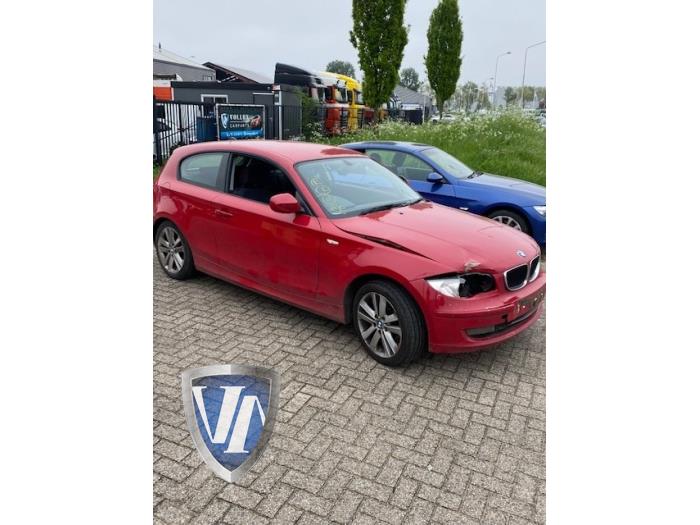 BMW 1 serie 116i 2.0 16V Sloopvoertuig (2010, Rood)