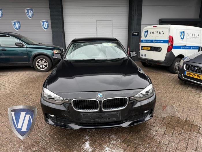 BMW 3 serie 316d 2.0 16V Sloopvoertuig (2013, Zwart)