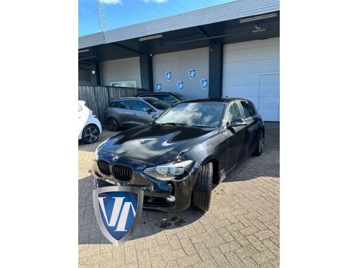 BMW 1 serie 116i 1.6 16V Sloopvoertuig (2012, Metallic, Zwart, Saffierblauw, Saffierzwart)