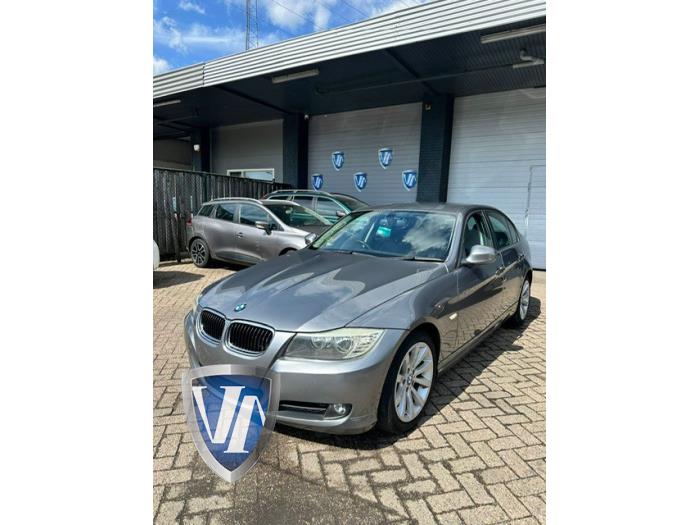 BMW 3 serie 320i 16V Sloopvoertuig (2008, Metallic, Grijs)