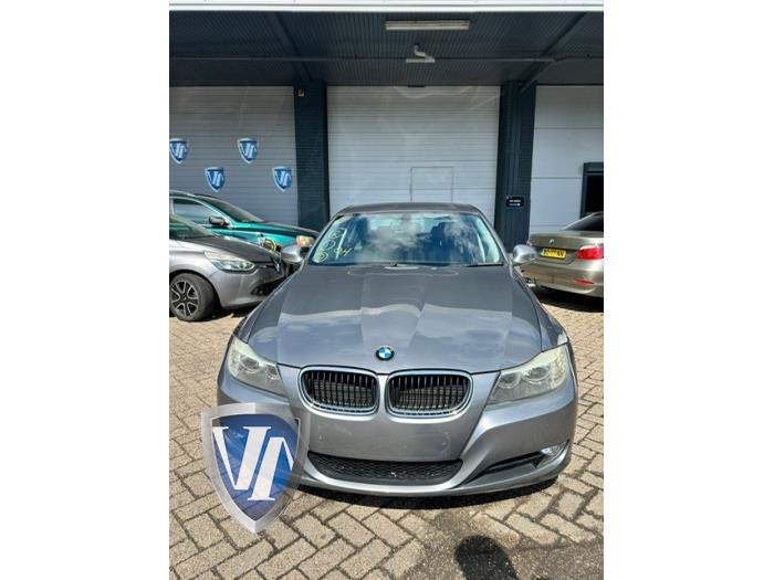 BMW 3 serie 320i 16V Sloopvoertuig (2008, Metallic, Grijs)