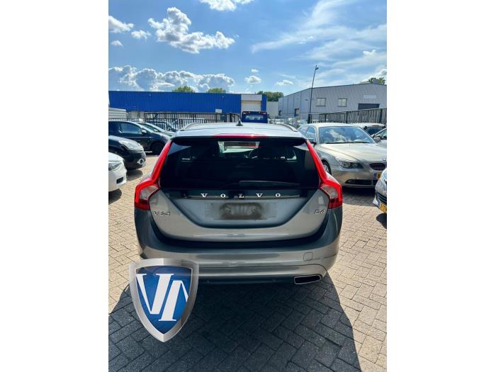 Volvo V60 I 2.0 D4 16V Sloopvoertuig (2018, Grijs)