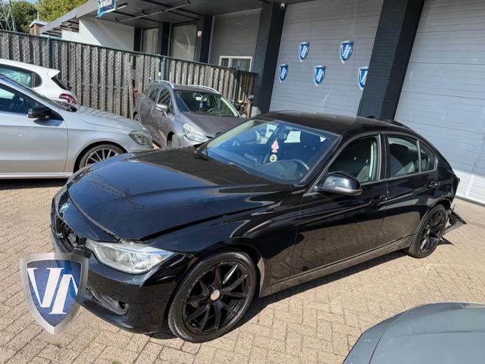 BMW 3 serie 320i 2.0 16V Sloopvoertuig (2012, Zwart)