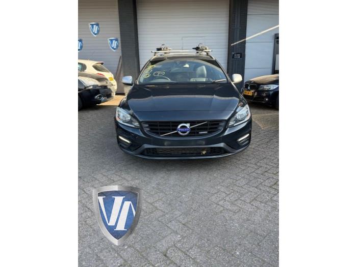 Volvo V60 I 2.0 D4 16V Sloopvoertuig (2016, Grijs)