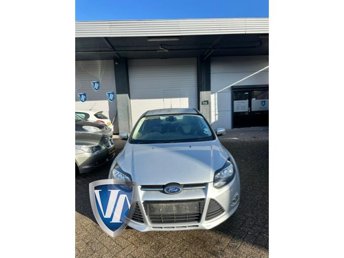 Ford Focus 3 1.0 Ti-VCT EcoBoost 12V 125 Sloopvoertuig (2014, Metallic, Moondust, Zilver)
