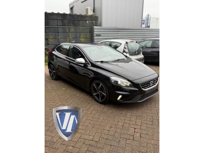Volvo V40 2.0 D2 16V Sloopvoertuig (2016, Zwart)