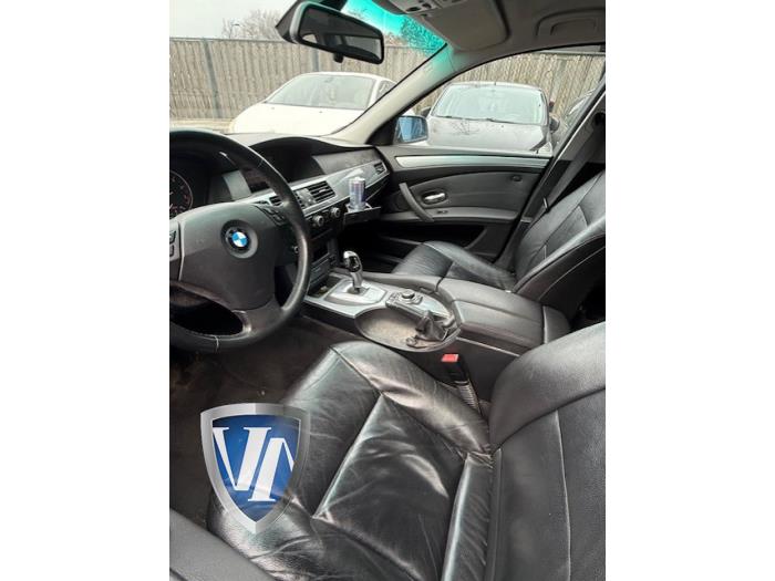 BMW 5 serie Touring 525i 24V Sloopvoertuig (2009, Titanium, Metallic, Zilver)