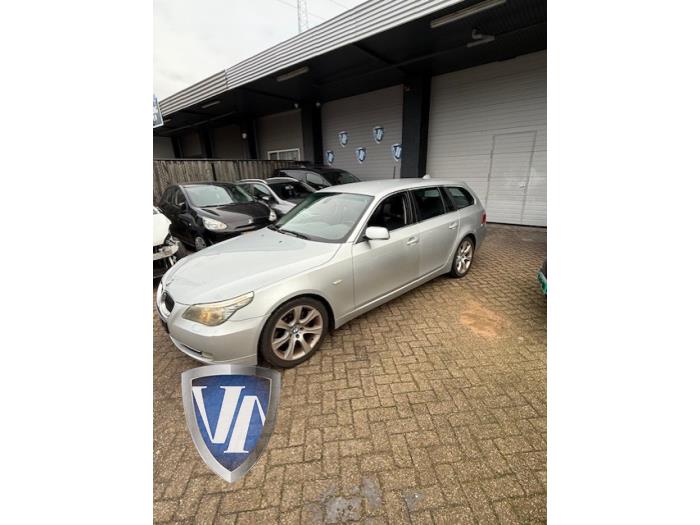 BMW 5 serie Touring 525i 24V Sloopvoertuig (2009, Titanium, Metallic, Zilver)