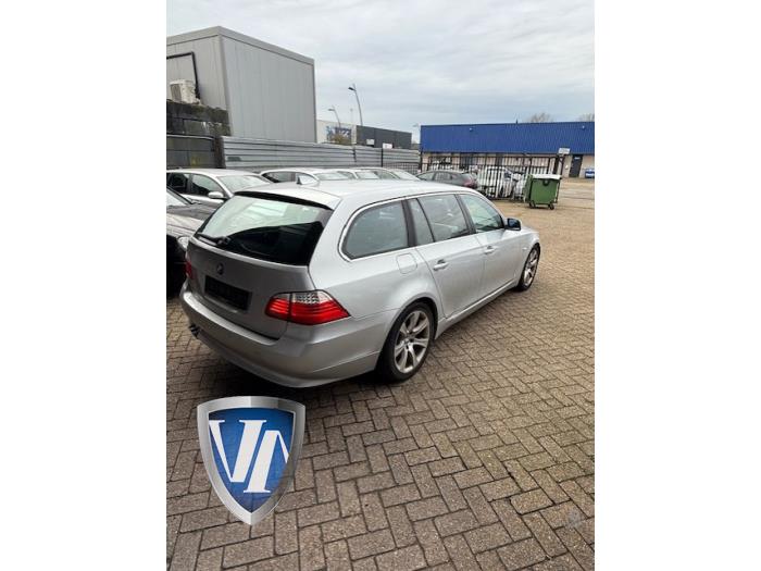 BMW 5 serie Touring 525i 24V Sloopvoertuig (2009, Titanium, Metallic, Zilver)