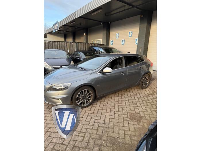 Volvo V40 2.0 D4 16V Sloopvoertuig (2015, Grijs)