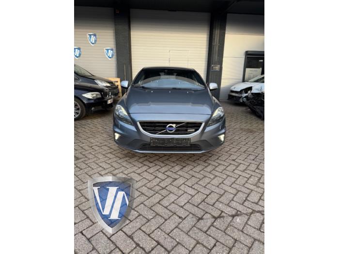 Volvo V40 2.0 D4 16V Sloopvoertuig (2015, Grijs)